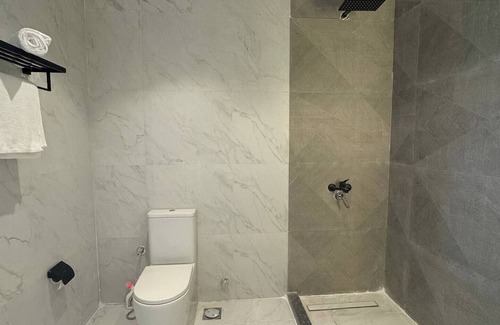 Al Manial Apartment | Luxury 5-Star 3BR Nile View Apartment in Cairo