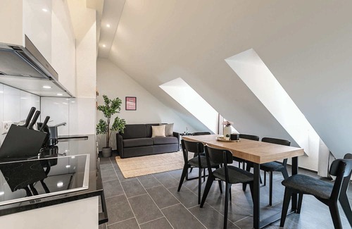 St. Gallen House | book2stay 2.5-room apartment #8 Säntis up to 6 people