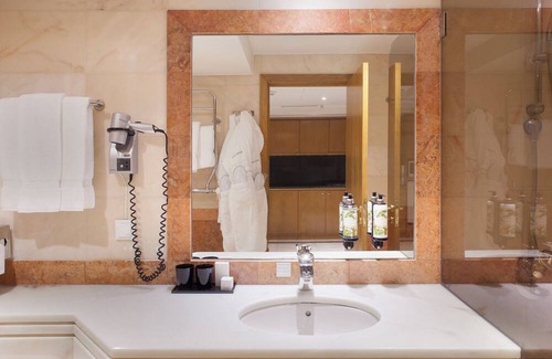 Santo Antonio Hotel | 3 Units at Altis Suites For Big Groups, w/Kitchenettes, Pet-friendly!