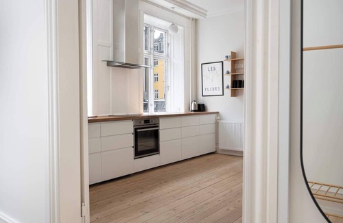 Osterbro Apartment | The Royale Retreat with 4 bedrooms