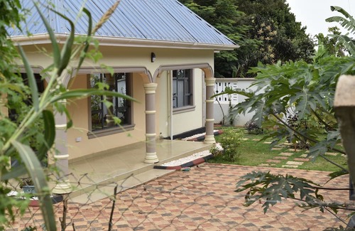 Moshi Apartment | Marvelous 4-bedroom apartment with AC in Moshi