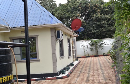 Moshi Apartment | Marvelous 4-bedroom apartment with AC in Moshi