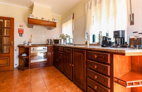 Ponte de Lima Villa | Casa do Azal – House with Pool, Near the Town