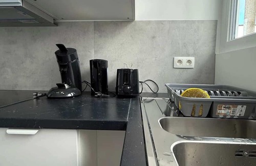 Jette House | Sweet perch nest with magical view of the City