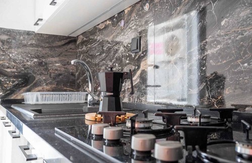 Cite Les Palmeraies Apartment | Bright, modern refuge in Ain Zaghouan