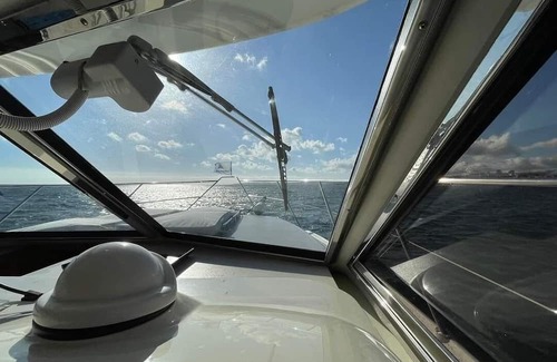 Cascais Boat Rental | Boat Apartment Búzios III Cascais