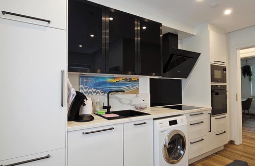 Stuttgart Apartment | The Exotic Tropical Palace - ComfyHome Apartments Stuttgart