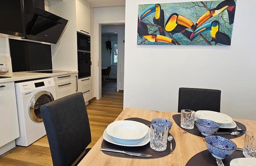 Stuttgart Apartment | The Exotic Tropical Palace - ComfyHome Apartments Stuttgart