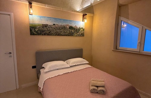 Massafra Bed & Breakfast | Bed and Breakfast 'Super Luxury' with Private Garden, Wi-Fi and Air Conditioning