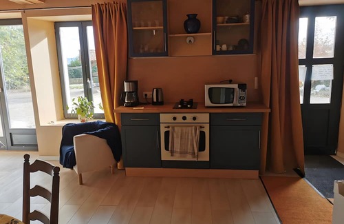 Faverges-de-la-Tour House | Group Gîte, Dormitory. Additional 70 m² Room
