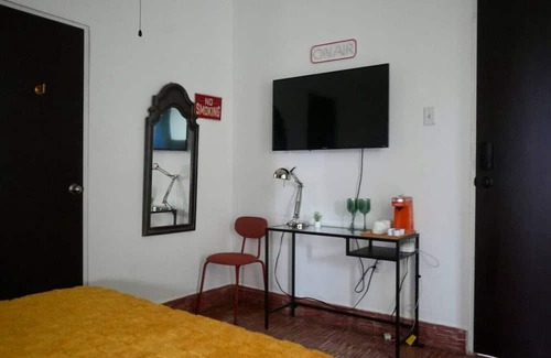 Santurce Cabin | Minimalist Studio on Calle Loiza Near Ocean Park