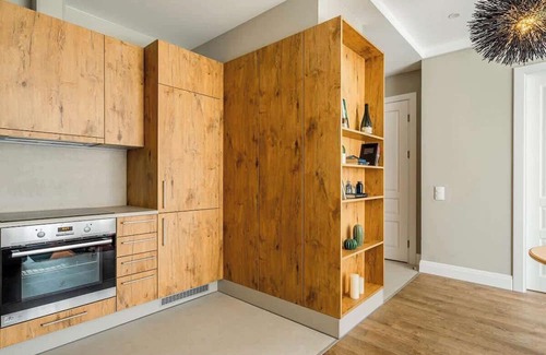 Old Town Apartment | Domillion New Duplex 12ppl balconies free park N2A
