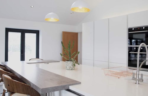 Bodorgan House | Pass the Keys | Luxury Property with Stunning View