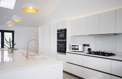 Bodorgan House | Pass the Keys | Luxury Property with Stunning View