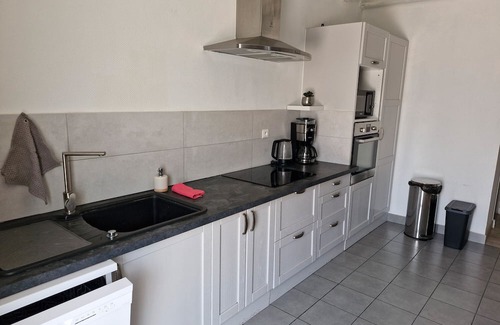 Feillens Apartment | Apartment 'Une Escale Au Calme' with Private Terrace, Private Garden and Wi-Fi