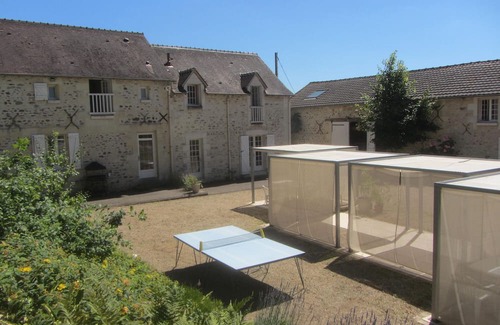 Mondion House | Country House 'Vallon' with Shared Pool, Private Terrace and Wi-Fi