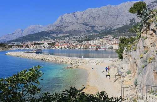 Istok Apartment | One bedroom apartment with balcony Makarska (A-20727-d)