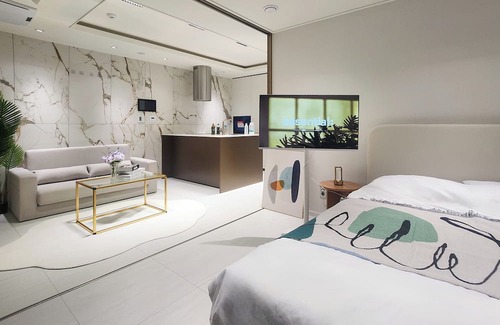 Seocho-dong Hotel | New high-rise city view 3 room perfect for business trips and work