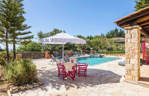 Agia Marina Villa | Villa Ariadne Aresti