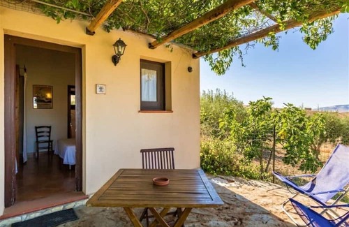 Buseto Palizzolo House | Le casette di Anaste. Comfort and spaces nestled in an olive grove.
