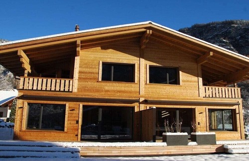 Meiringen Ski Chalet | My Chalet Reichenbachfall