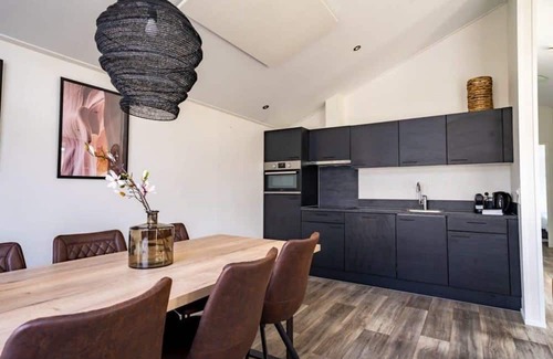 Kerkdriel House | Holiday house Kerkdriel for 1 - 6 persons with 3 bedrooms - Holiday home