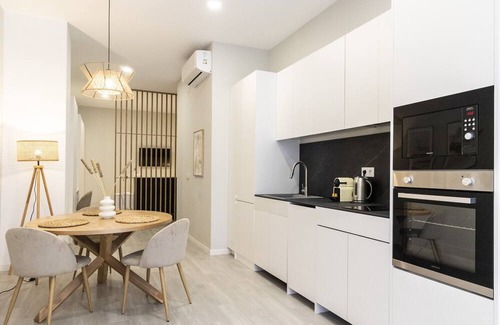 Patraix Apartment | Favara Suites A by Concept Flats