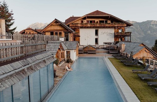 Haus House | "Bergheimat" suite, separate WC and bath/shower (4-6 n.) - Nature and wellness hotel
