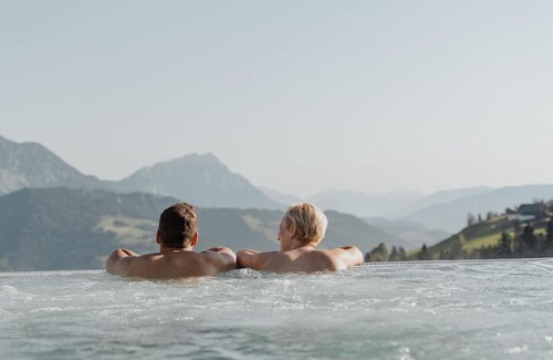 Haus House | "Suite Bergsonne" with bathtub, shower, WC (1-3 n.) - Nature and wellness hotel