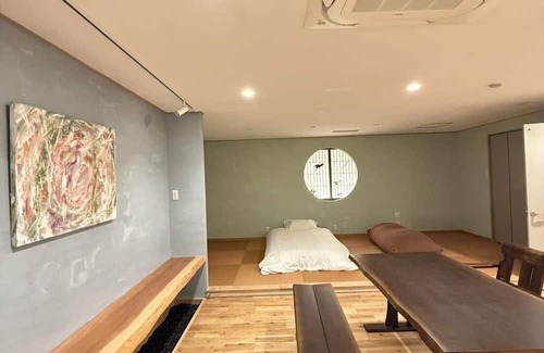 Tanabe Hotel | Open price! Conveniently located 1 minute walk from Kii Tanabe Station! Healing inn with hemp charcoal & EM space construction. MAX 4 people can be accommodated. Single-use OK