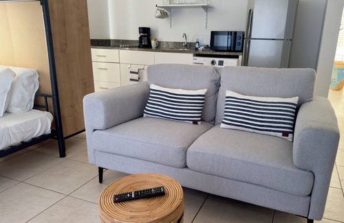 Hato Apartment | Casa Sirena – New Oceanview Near Top Dive Boats & Water Taxi ~ October 17 Avail