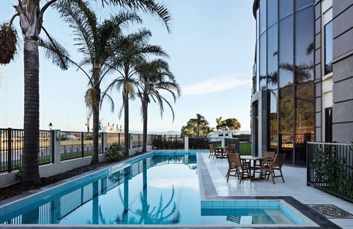 Gisborne Apartment | Studio Apartment 600m to CBD