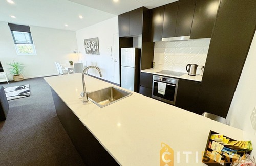 Phillip Apartment | Wonder in Woden - 2 bd 2bth Apt