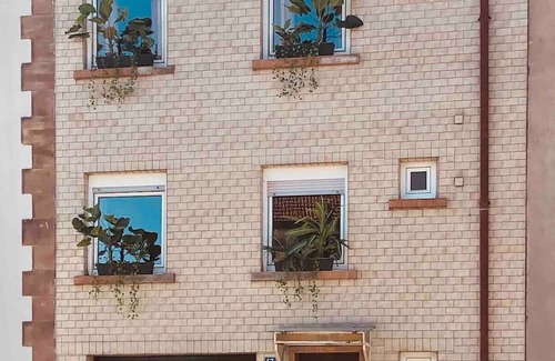 Valmont House | L'INDUSTRIE DE MARIE COMME A LA GARE
