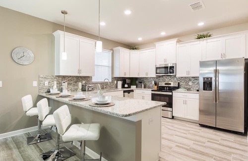 Davenport Condo | Cozy Family Pool Home with Game Room-1516MB