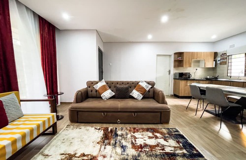 Lusaka House | 2-bedroom apartment in delightful Lusaka's with AC, power backup gardens
