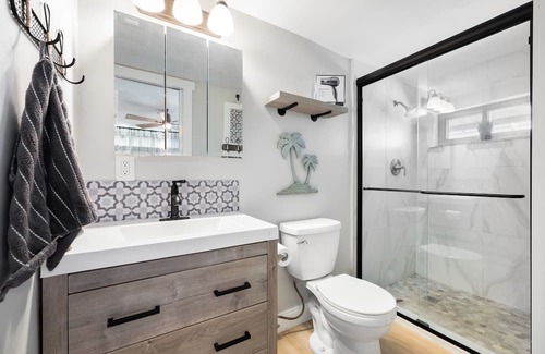 Sea Ranch House | "Stay Salty" Florida Pool/Canal Home, 4 bed, 3.5 bath, bring boat!