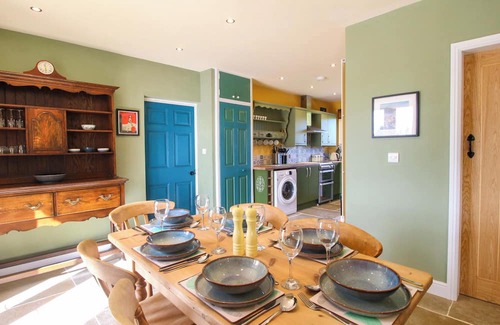 Clows Top Cottage | DINGLE, family friendly, with open fire in Cleobury Mortimer