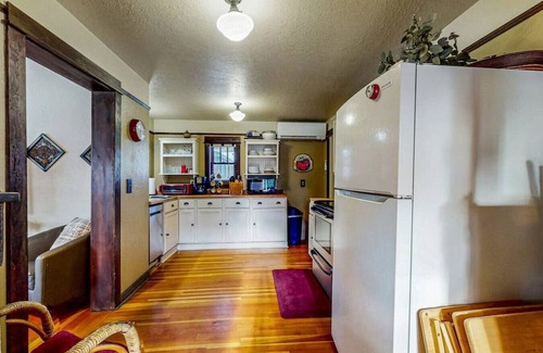 Old Bend House | Charming Bungalow in Walkable Old Bend
