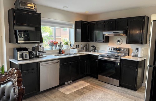 Richmond House | Beautiful House with Double Height Ceiling in a Quiet Area