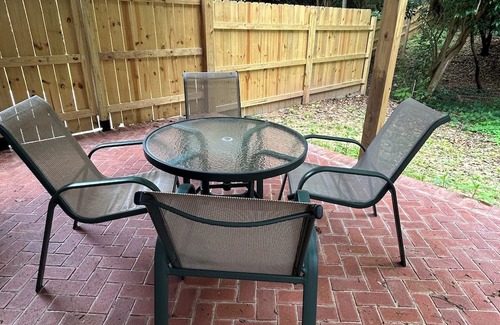 Durham House | Spacious 4-bedroom House Steps from Downtown Durham with AC, WiFi