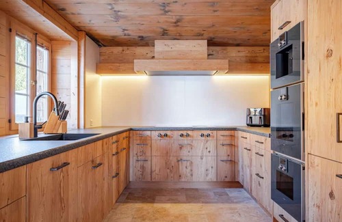 Zig Zag Ward Ski Chalet | Lux Heidi Chalet with Panoramic Views near Gstaad