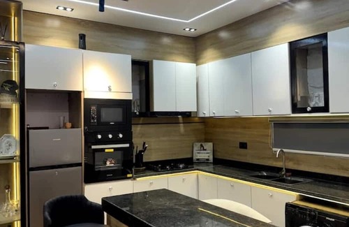 Ofin Apartment | Luxury 2 BR Apt Free Parking, in a Secure Estate