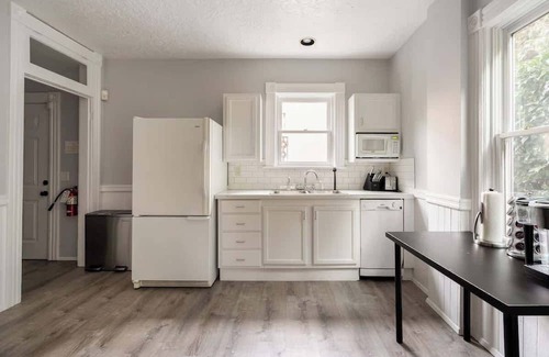 Kerns House | Historic PDX Home - Sleeps 10, Perfect Location
