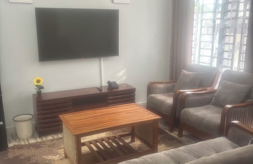 Dar es Salaam Apartment | 2-bedroom apartment in lovely Dar es Salaam with WiFi, AC, family friendly