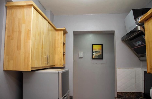Central Kampala Apartment | Kololo Business Suite-Pool, Gym, fast internet/Work, Relax & Unwind