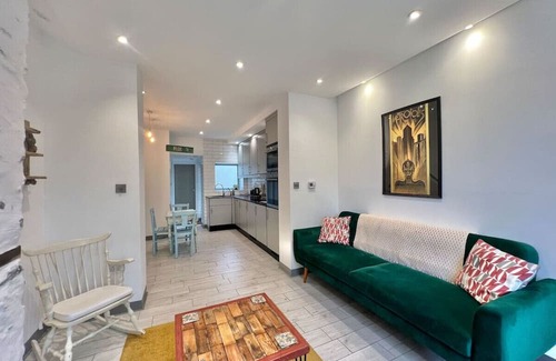 Totnes Apartment | Totnes Centre Charming Flat