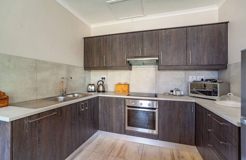 Melkbosstrand Apartment | Modern Cozy Apartment near beach in Cape Town SA.