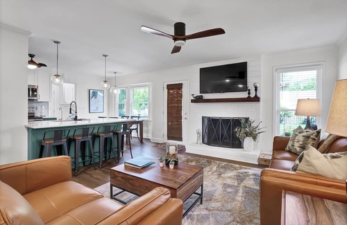 Wilmington House | Charming 3-bedroom, centrally located in wonderful Wilmington & in-ground pool!