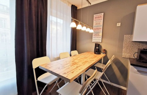 Bergheim Apartment | *NEW MADE* next to Bismarckplatz | netflix | AC
